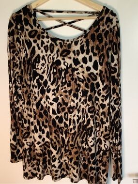 G Collection Leopard Print Crisscross Back Tunic Top L NWT